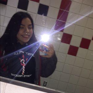 Meet your Posher, Vanessa